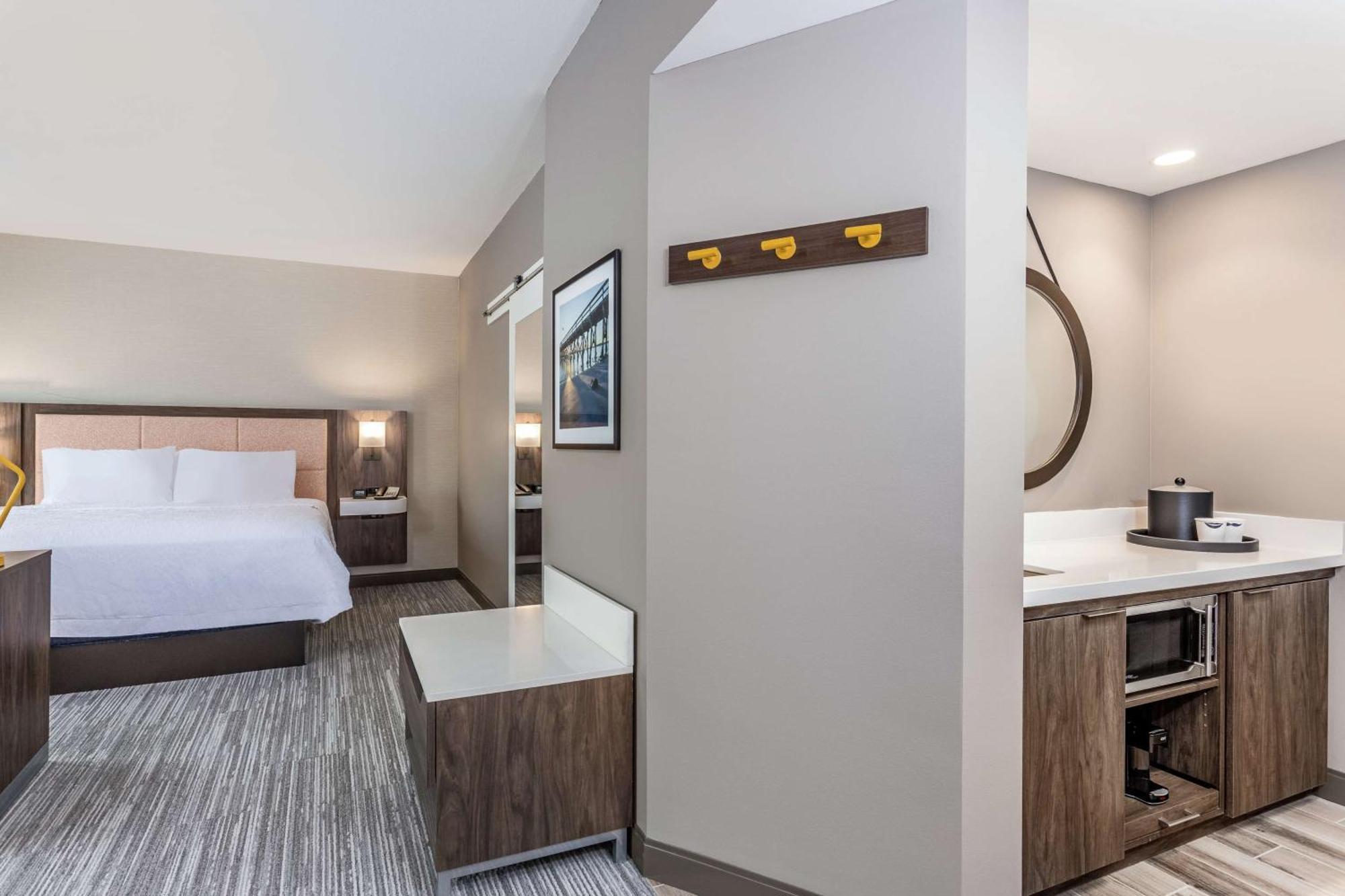 Hampton Inn & Suites Kittery-Portsmouth Εξωτερικό φωτογραφία