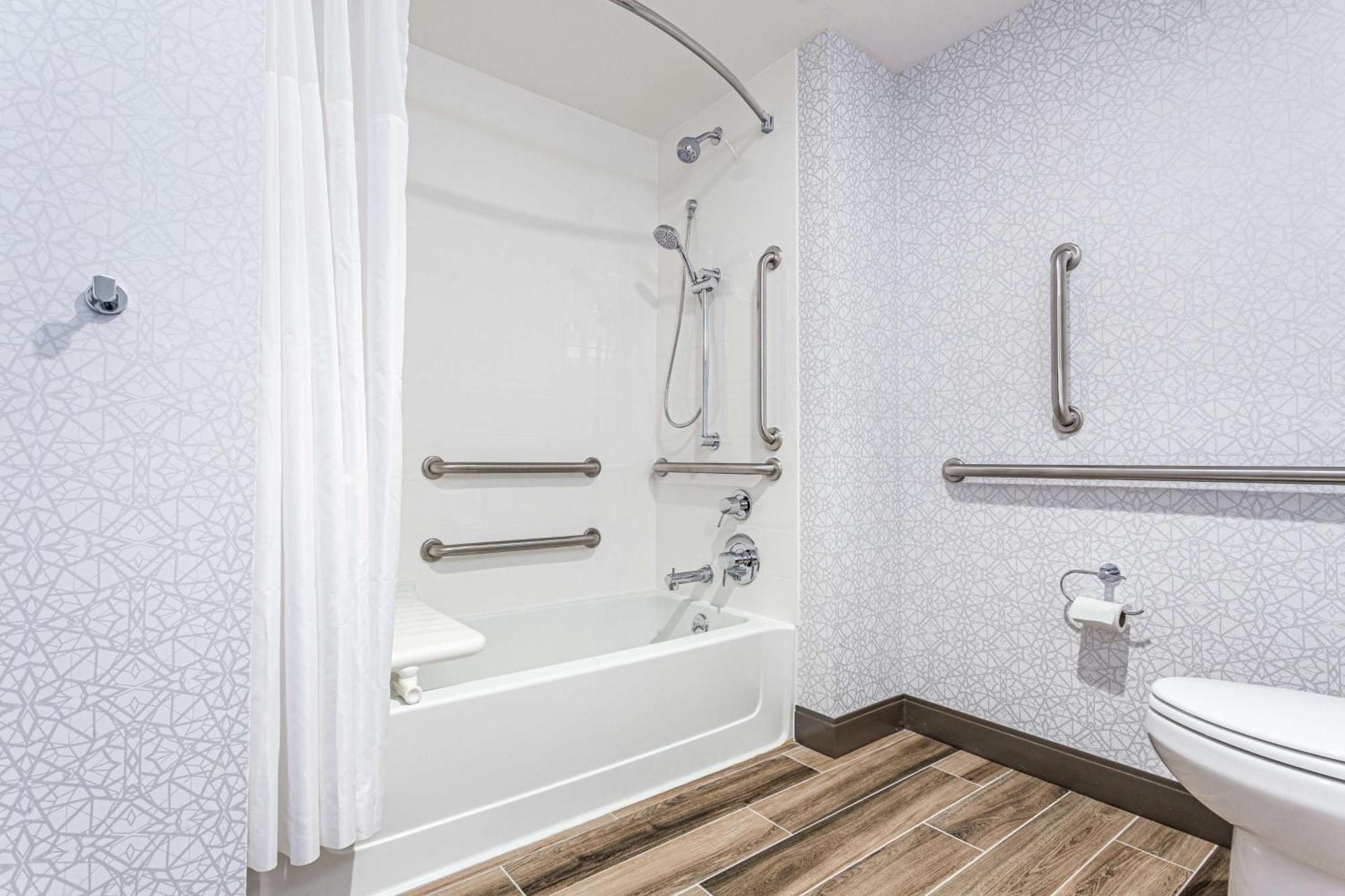 Hampton Inn & Suites Kittery-Portsmouth Εξωτερικό φωτογραφία