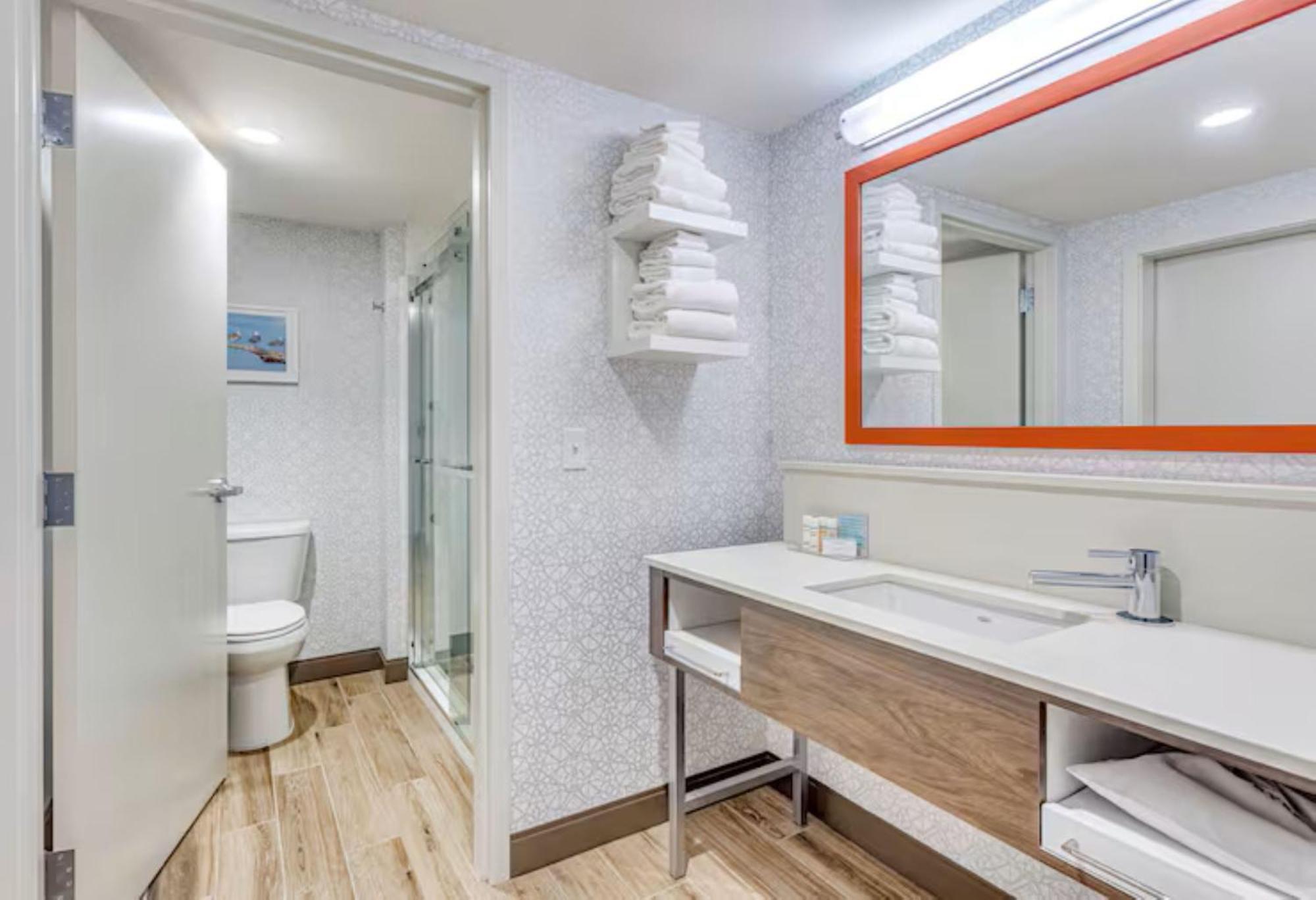 Hampton Inn & Suites Kittery-Portsmouth Εξωτερικό φωτογραφία